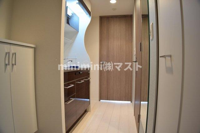 グランパーク大阪WESTの玄関