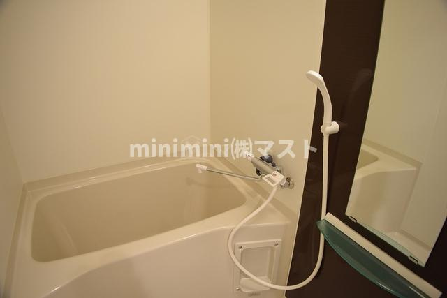 グランパーク大阪WESTの浴室