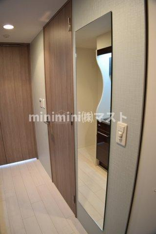 グランパーク大阪WESTの玄関