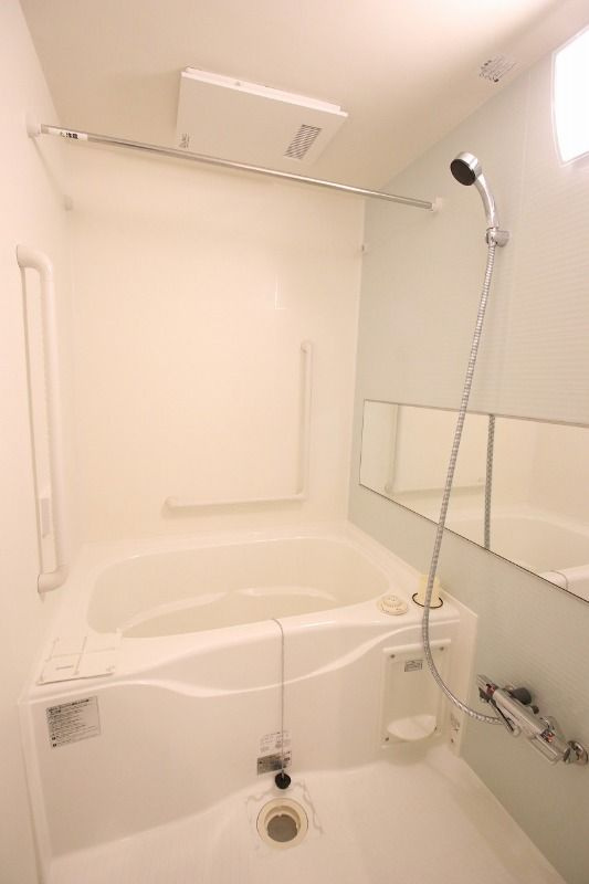 ピッコロ白山の浴室