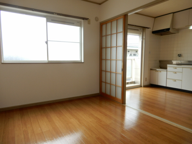 加古郡播磨町宮北２丁目のハイツの内装