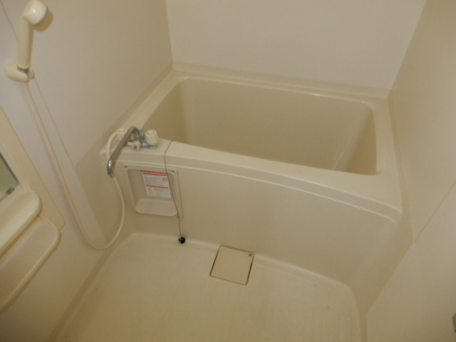加古郡播磨町宮北２丁目のハイツの浴室