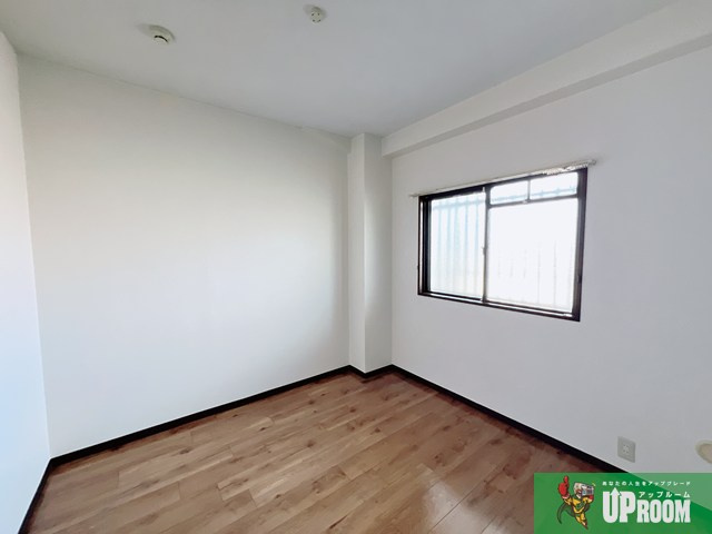 安田ハイツの玄関