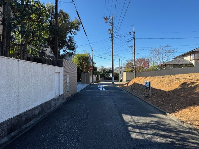 千種区徳川山町二丁目土地　A区画の前面道路含む現地写真