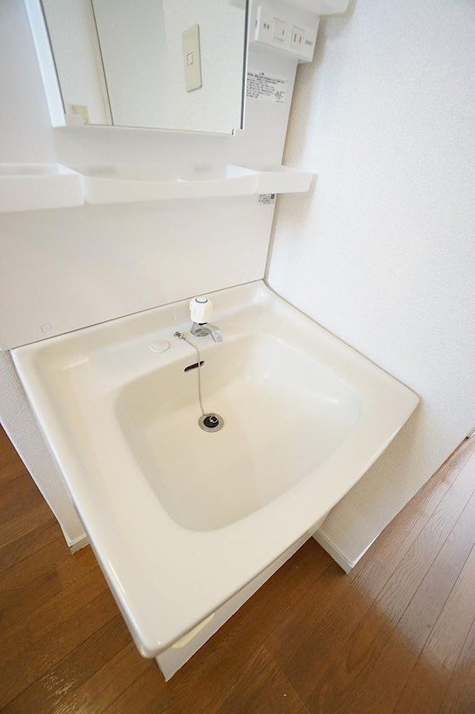 イー・エル・ケイ大名ビル