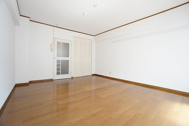 イー・エル・ケイ大名ビルの居間・リビング