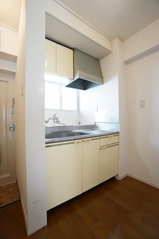 イー・エル・ケイ大名ビルのキッチン