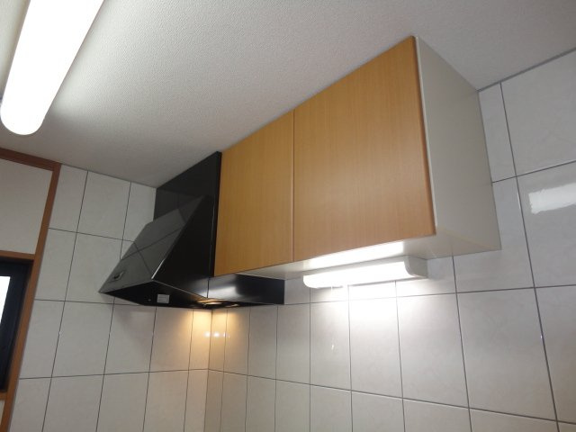ラペジブルのキッチン|吊り戸棚、レンジフード（イメージ）