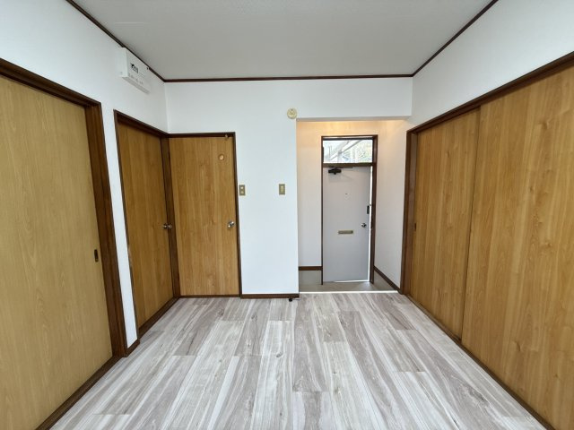シンプルライフ田寺の居間・リビング