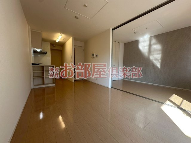 アリス京町壱番館の居間・リビング|こちらのリビングで趣味の時間をお楽しみください