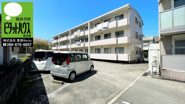グランデ南佐古Ⅱの外観