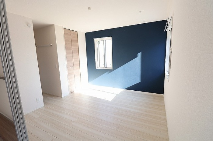 kalmia(カルミア)の寝室|洋室（室内物干し付き）