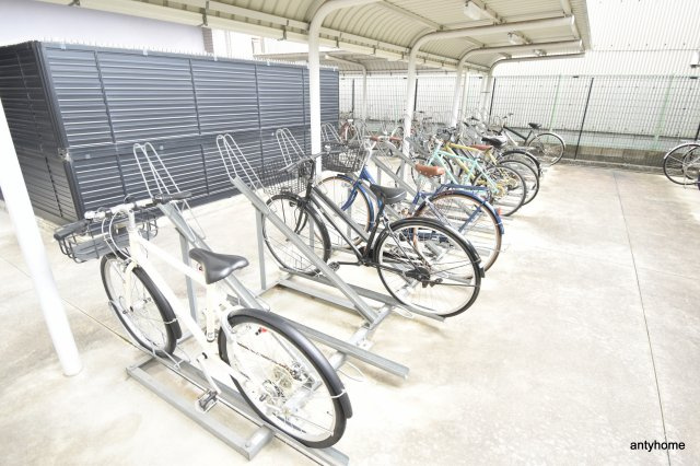 アドバンス新大阪6ビオラ　仲介手数料無料の駐車場