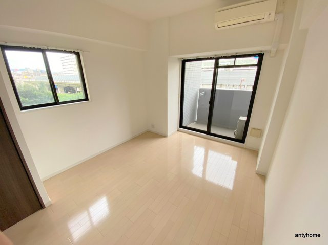 アドバンス新大阪6ビオラ　仲介手数料無料の居間・リビング