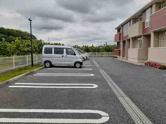 カーサ　アモーレ　Ｂの駐車場|駐車場