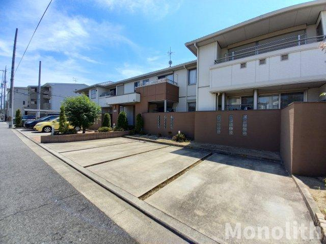 ヴィラーチェ・マーサの駐車場