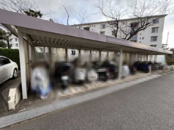 バイク置場です
