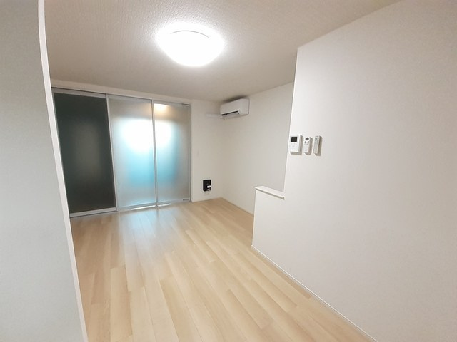 ラ・リーバンベルＢの居間・リビング|居室・リビング