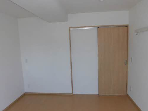 プレミア ステーション 西口