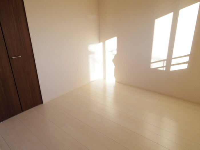 フィオーレ 弐番館の寝室|その他・スペース