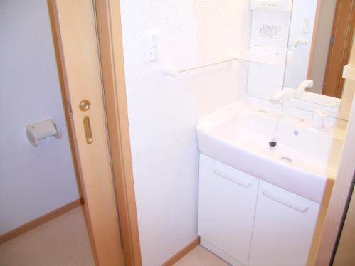 ルヴェ・デュ・ソレイユⅡＢの独立洗面台|洗面所