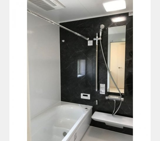 Kolet府中西府の浴室