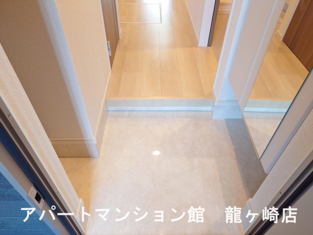 ヒカルサ土浦滝田の玄関