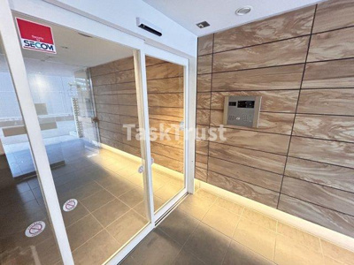 【エントランス】 | T’s SQUARE 大阪城