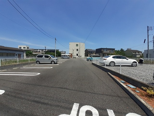 ルミエール　コートの駐車場|駐車場