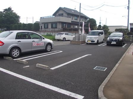 ウイステリア　Ａの駐車場|駐車場