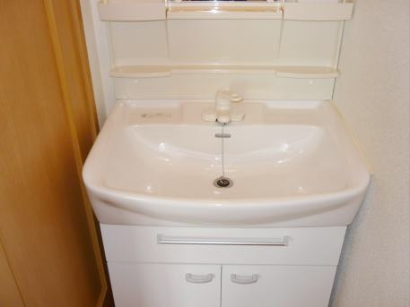 ウイステリア　Ａの独立洗面台|洗面所