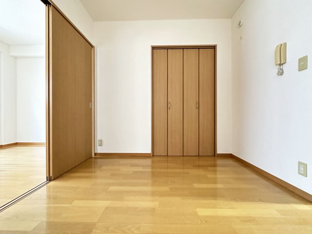 PERLA南川添Ⅱの洋室