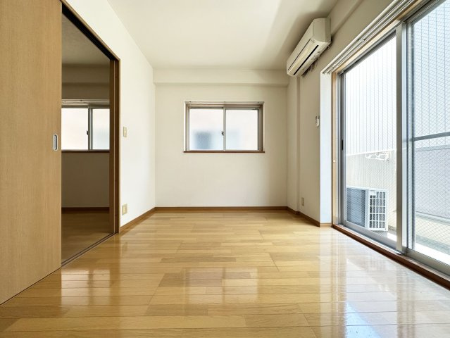 PERLA南川添Ⅱの洋室