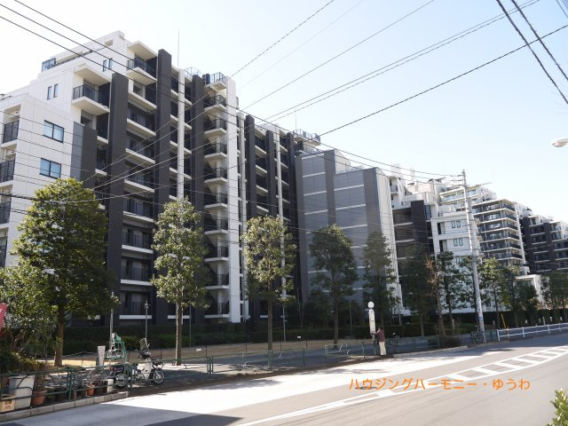 【外観】 | スカイティアラ ウエスト | 平成築の新耐震基準適合マンション！太陽に愛された邸は、陽当り・通風に優れた魅力的で快適さを追求した邸宅。