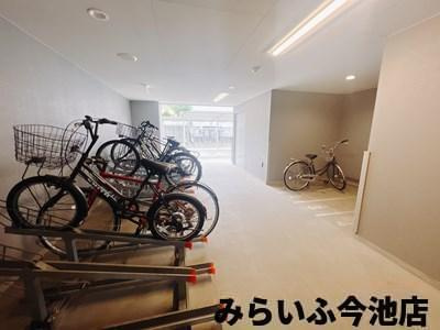 【その他共用部分】 | プレサンス桜通ベルノ | 駐輪場