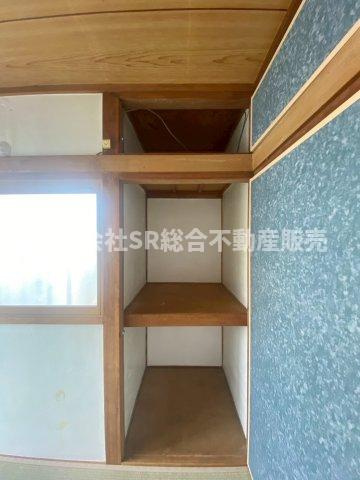 弥生町中古戸建の収納|全居室に収納有。