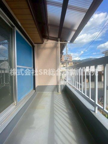 弥生町中古戸建のバルコニー|バルコニーもキレイです。
