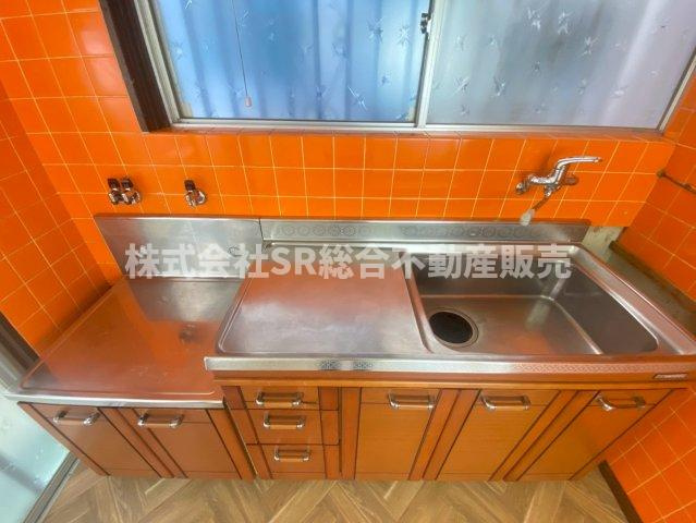 弥生町中古戸建のキッチン|キッチンピカピカです。