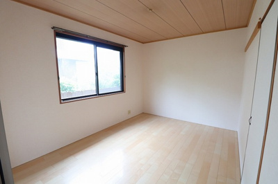 【寝室】 | メープルハイム A | 洋室