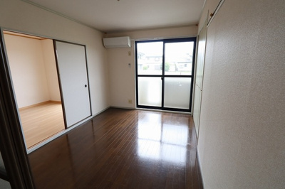 【寝室】 | メープルハイム A | 洋室（エアコン付き）