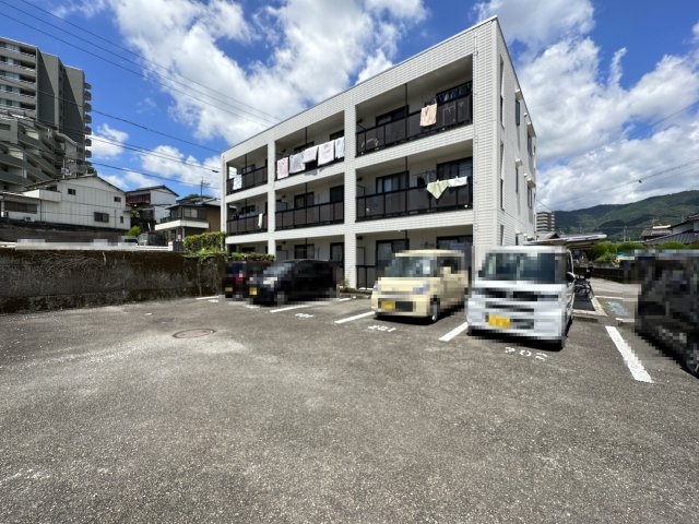 フィネス鳴子の外観