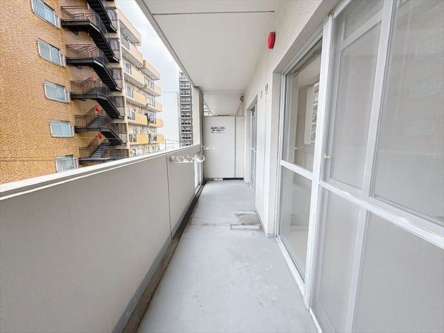 カサパルクのバルコニー|【駅近く】陽当たり良好♪南西向き♪エレベータ付き