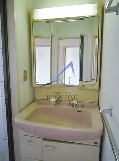 泉ハイツの洗面所|洗面台です。