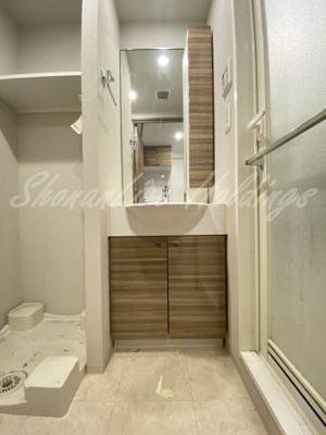 【洗面所】 | ガーラ横濱関内グランドステージ | 人気の独立洗面台♪