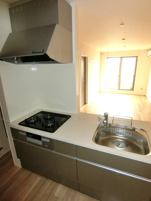 マルベリーテラス・Ｓのキッチン|ガス3口システムキッチン