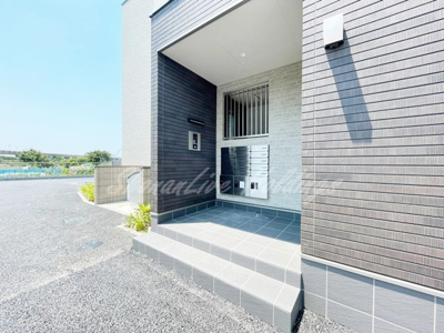 【エントランス】 | モンレーヴ湘南