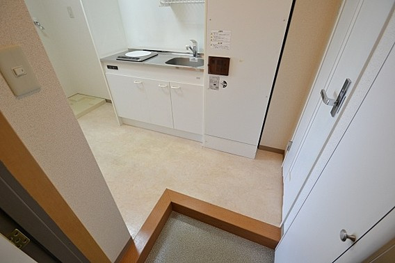 ディーシモンズ神戸の玄関