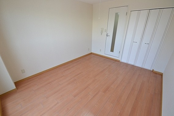 ディーシモンズ神戸の居間・リビング