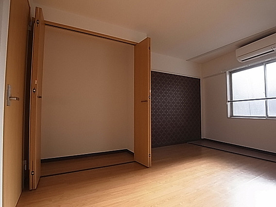 ヴィラ諏訪山の収納