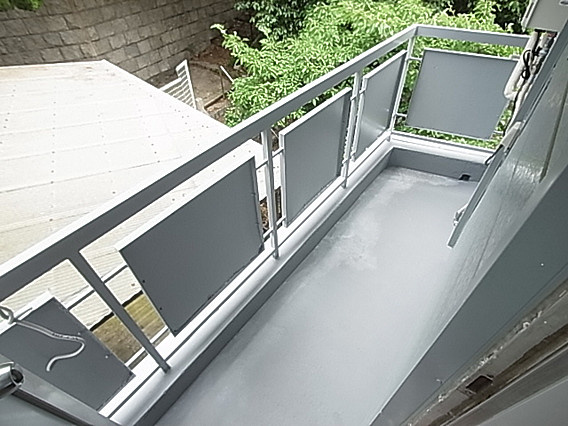 ヴィラ諏訪山のバルコニー